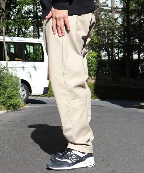 Dickies（ディッキーズ）の「Dickies/ディッキーズ Pleat Pants,FQ　TCツイルタックパンツ（チノパンツ・メンズ・ベージュ/ブラック/ブラウン・30inch/32inch/28inch/34inch）」の7枚目の写真