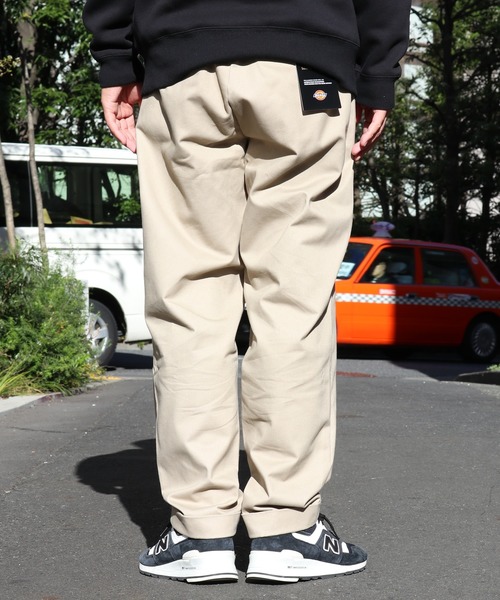 Dickies（ディッキーズ）の「Dickies/ディッキーズ Pleat Pants,FQ　TCツイルタックパンツ（チノパンツ・メンズ・ベージュ/ブラック/ブラウン・30inch/32inch/28inch/34inch）」の13枚目の写真