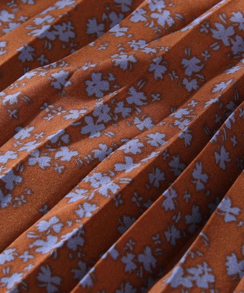 Chillfar（チルファー）の「ふわっとエアリーロングプリーツスカート/裏地付き（スカート・レディース・ホワイト/ブラック/ベージュ/ブラウン/ピンク/ブルー/グリーン/ホワイト系/ブラック系/ブラック系1/ブラウン系/ベージュ系/ベージュ系1/グリーン系/ブルー系・MEDIUM/LARGE）」の21枚目の写真