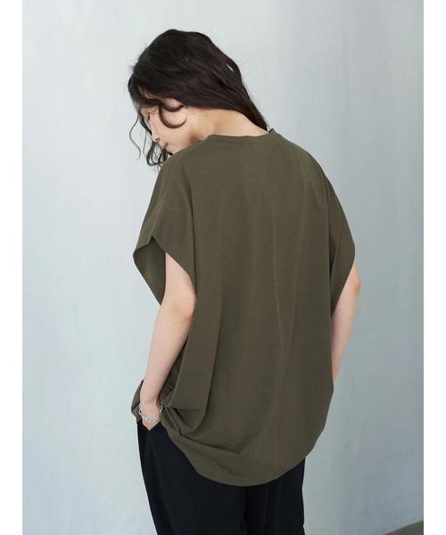 AMERICAN HOLIC(アメリカンホリック)の「脇タックフレンチスリーブカットチュニック *(Tシャツ/カットソー・レディース・ブラック/ブラウン/カーキ/アイボリー・M/L)」の4枚目の写真