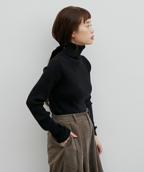 Libra Cue(リブラ キュー)の「ベーシックニュアンスカラータートル(ニット/セーター・レディース・ブラック/ベージュ/ネイビー/モカ/アイボリー・FREE)」の16枚目の写真
