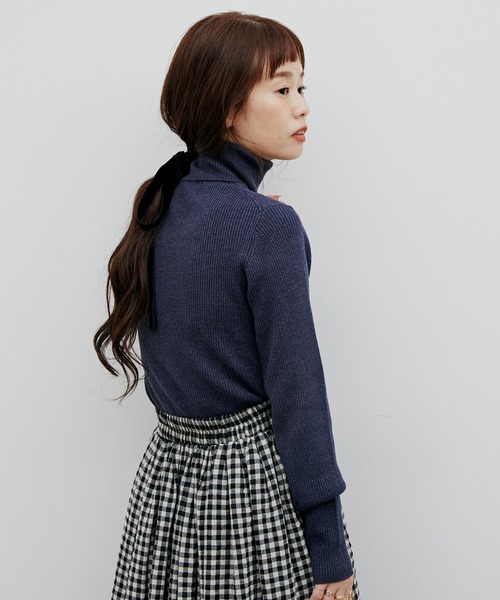 Libra Cue(リブラ キュー)の「ベーシックニュアンスカラータートル(ニット/セーター・レディース・ブラック/ベージュ/ネイビー/モカ/アイボリー・FREE)」の9枚目の写真