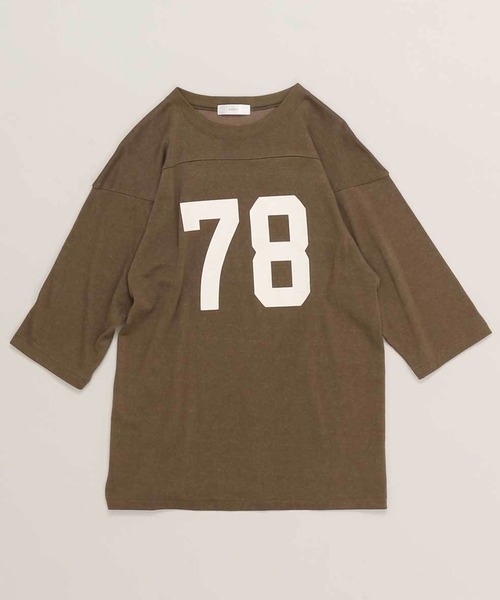 ANGIE(アンジー)の「ナンバリングプリントフットボールTシャツ/七分袖(Tシャツ/カットソー・レディース・ブラック/カーキ/ナチュラル・FREE)」の5枚目の写真