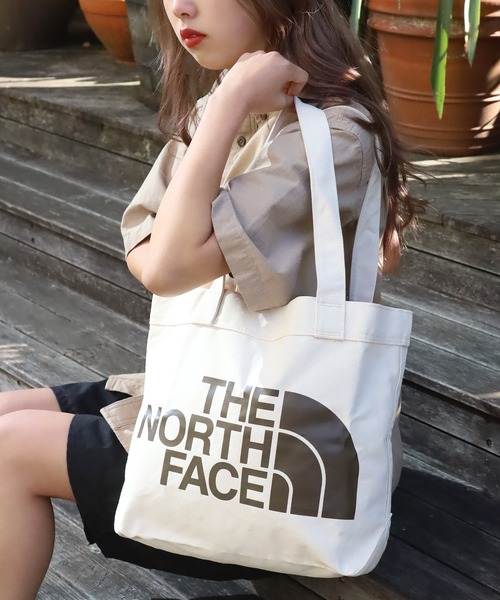 THE NORTH FACE(ザノースフェイス)の「日本未発売 THE NORTH FACE/ザ・ノースフェイス COTTON TOTE ワンポイント ブランドロゴ トートバッグ(トートバッグ・メンズ・ホワイト/ホワイト系その他・ONE SIZE)」の6枚目の写真
