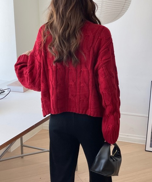 emi+(エミプラス)の「タートルネック ケーブルニットプルオーバー(ニット/セーター・レディース・グレー/ベージュ/ボルドー/キャメル/ブラウン/ネイビー/カーキ/ブラック・FREE)」の22枚目の写真