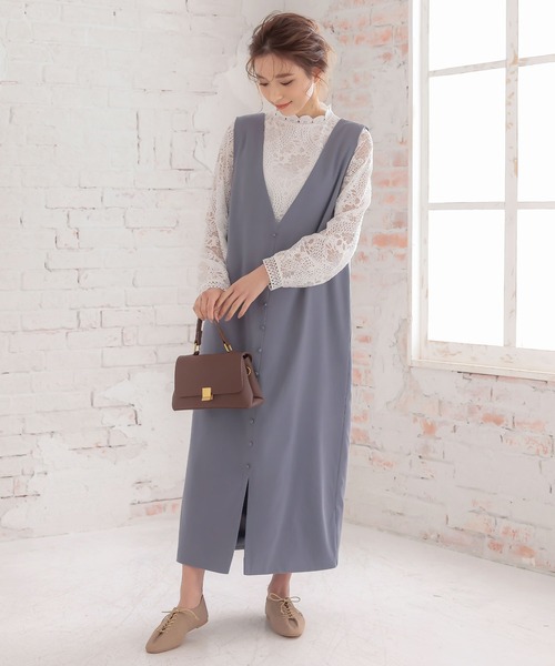 KOBE LETTUCE（コウベレタス）の「くるみボタンVネックジャンパースカート（ジャンパースカート・レディース・ピンク/ブルー/アイボリー・FREE）」の10枚目の写真