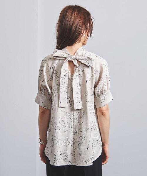 VONDEL（フォンデル）の「＜VONDEL（フォンデル）＞ハイネック バックボウタイ ブラウス（シャツ/ブラウス・レディース・ベージュ・36）」の6枚目の写真