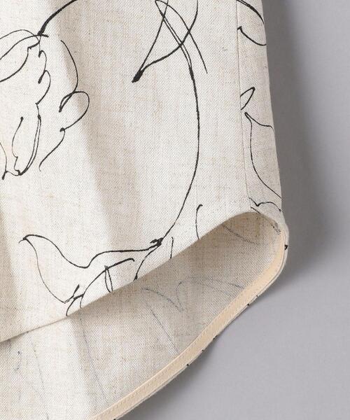 VONDEL（フォンデル）の「＜VONDEL（フォンデル）＞ハイネック バックボウタイ ブラウス（シャツ/ブラウス・レディース・ベージュ・36）」の10枚目の写真