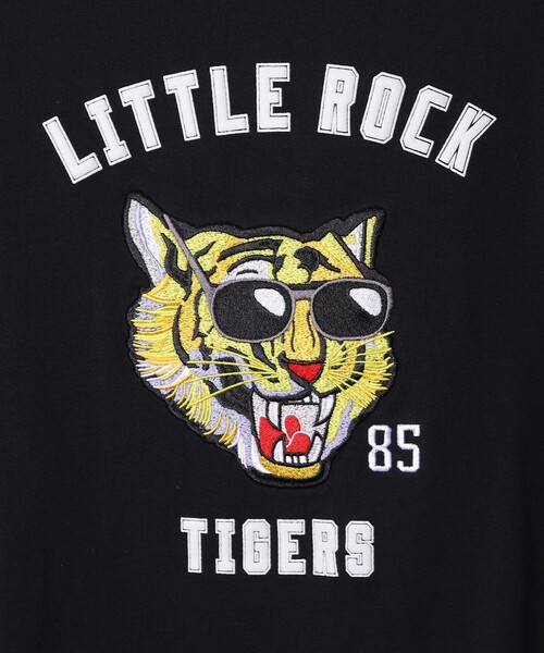 FREAK'S STORE（フリークスストア）の「WEB限定 PENNEYS×FREAK'S STORE/ペニーズ 別注 TIGER バック刺繍 クルーネックTシャツ/ワンポイント/ビッグシルエット（Tシャツ/カットソー・メンズ・ホワイト/ブラック/グレイッシュベージュ/サックスブルー/ダークグリーン・SMALL/MEDIUM/LARGE）」の16枚目の写真