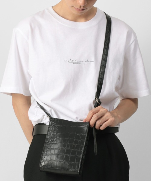 make a ray!（メイク ア レイ！）の「フェイクレザー スクエア ミニショルダーバッグ/型押し/ネックポーチ（ショルダーバッグ・メンズ・アッシュグレー/ブラック/ブラック系その他/パイソン・FREE）」の3枚目の写真