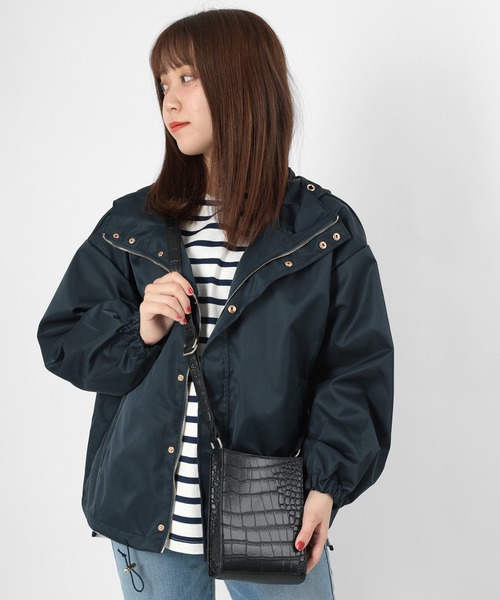 make a ray!（メイク ア レイ！）の「フェイクレザー スクエア ミニショルダーバッグ/型押し/ネックポーチ（ショルダーバッグ・メンズ・アッシュグレー/ブラック/ブラック系その他/パイソン・FREE）」の15枚目の写真