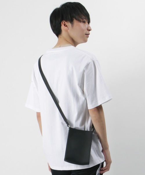 make a ray!（メイク ア レイ！）の「フェイクレザー スクエア ミニショルダーバッグ/型押し/ネックポーチ（ショルダーバッグ・メンズ・アッシュグレー/ブラック/ブラック系その他/パイソン・FREE）」の22枚目の写真