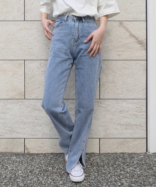 CORNERS（コーナーズ）の「スリット入りデニムパンツ（デニムパンツ・レディース・ライトブルー/ブルー・M/L）」の2枚目の写真