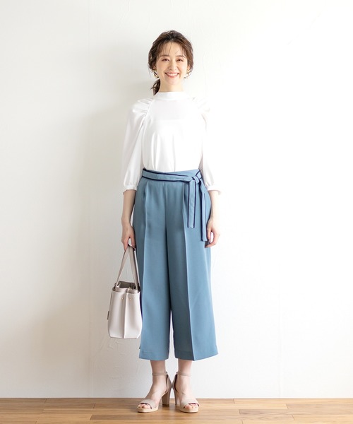 WHITE JOOLA（ホワイトジョーラ）の「【2021AW】バックリボン・ボリューム袖2WAYブラウス（シャツ/ブラウス・レディース・オフホワイト/ネイビー/グレイッシュベージュ/ミント・7号/9号/11号）」の12枚目の写真