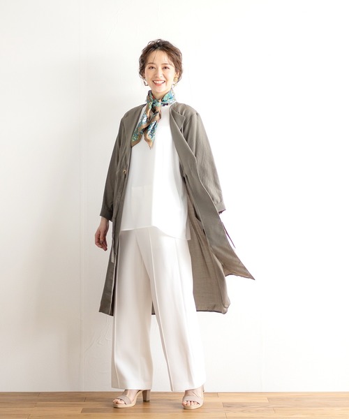 WHITE JOOLA（ホワイトジョーラ）の「【2021AW】バックリボン・ボリューム袖2WAYブラウス（シャツ/ブラウス・レディース・オフホワイト/ネイビー/グレイッシュベージュ/ミント・7号/9号/11号）」の8枚目の写真