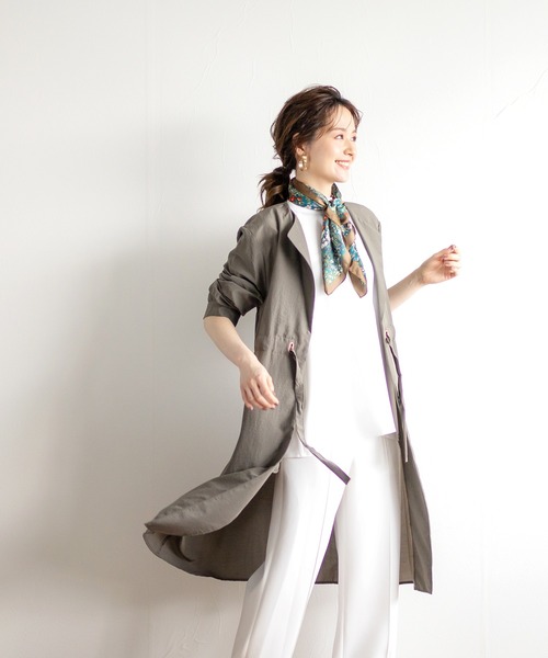 WHITE JOOLA（ホワイトジョーラ）の「【2021AW】バックリボン・ボリューム袖2WAYブラウス（シャツ/ブラウス・レディース・オフホワイト/ネイビー/グレイッシュベージュ/ミント・7号/9号/11号）」の15枚目の写真