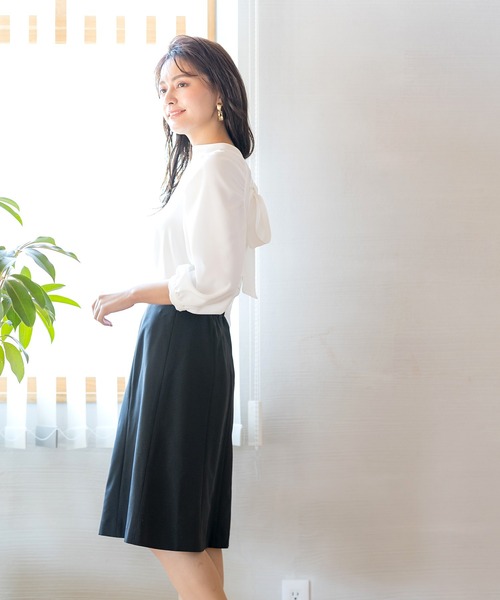 WHITE JOOLA（ホワイトジョーラ）の「【2021AW】バックリボン・ボリューム袖2WAYブラウス（シャツ/ブラウス・レディース・オフホワイト/ネイビー/グレイッシュベージュ/ミント・7号/9号/11号）」の22枚目の写真