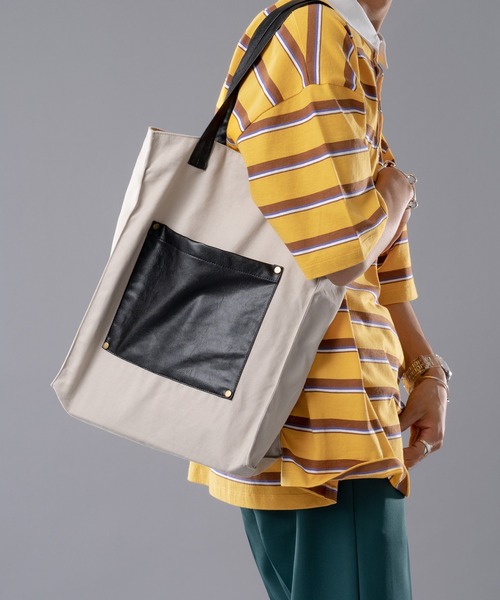 kutir（クティール）の「フェイクレザートートバッグ（トートバッグ・メンズ・ブラック/ベージュ・FREE）」の16枚目の写真