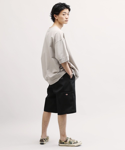 Dickies（ディッキーズ）の「Dickies / ディッキーズ 42283 13インチ ポケットワークハーフパンツ / 13INCH LOOSE FIT MULTI-POCKET WORK SHORT（チノパンツ・メンズ・ブラック/ネイビー/シルバー/カーキ/チャコールグレー/オリーブ/ダークブラウン/ホワイト・32inch/30inch/34inch/36inch/38inch/40inch/28inch）」の16枚目の写真