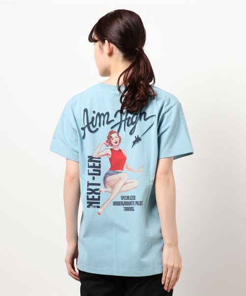 AVIREX(アヴィレックス)の「AVIREX/アヴィレックス/アイム ハイ Tシャツ / AIM HIGH T-SHIRT(Tシャツ/カットソー・レディース・レモンイエロー/オフホワイト/サックスブルー・FREE)」の4枚目の写真