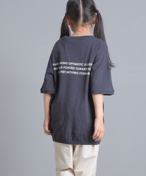 OMNES（オムネス）の「キッズ  綿麻カット ビッグ半袖プリントTシャツ（Tシャツ/カットソー・キッズ・ブラウン/パープル/ピンクベージュ/ネイビー/ホワイト/ブラック・100/140/110/120/130）」の4枚目の写真