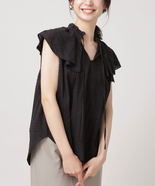 ラッフルカラードビーブラウスノースリーブ