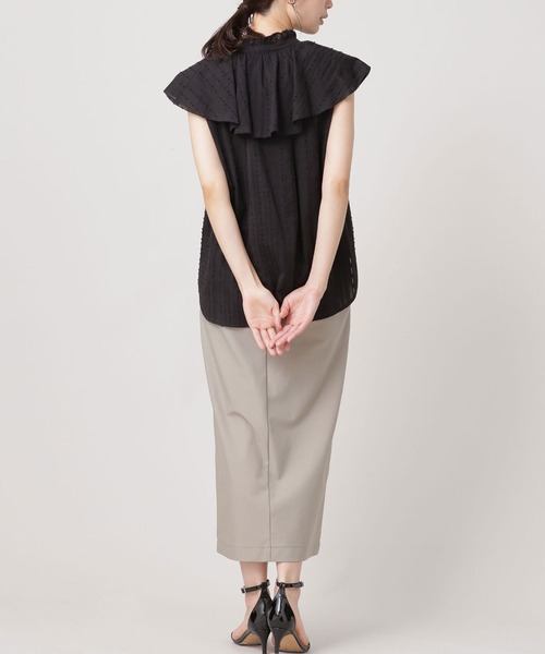 ラッフルカラードビーブラウスノースリーブ
