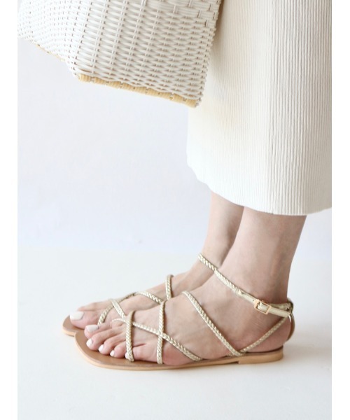 Fin（フィン）の「スクエアトゥグラディエーターサンダル（サンダル・レディース・ブラック/ゴールド/キャメル・LL/S/M/L）」の11枚目の写真