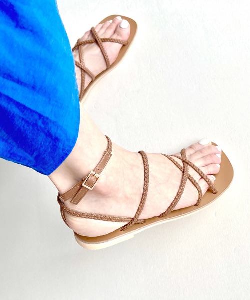 Fin（フィン）の「スクエアトゥグラディエーターサンダル（サンダル・レディース・ブラック/ゴールド/キャメル・LL/S/M/L）」の12枚目の写真