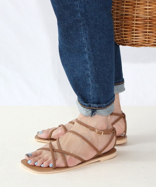 Fin（フィン）の「スクエアトゥグラディエーターサンダル（サンダル・レディース・ブラック/ゴールド/キャメル・LL/S/M/L）」の16枚目の写真