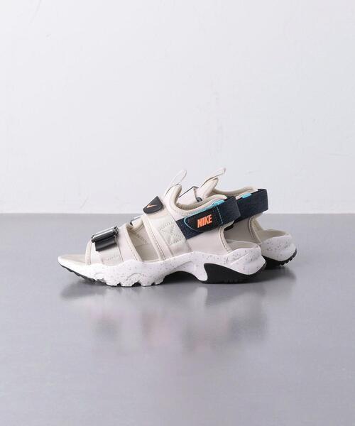 NIKE（ナイキ）の「＜NIKE（ナイキ）＞キャニオン サンダル◆（サンダル・レディース・ベージュ/ブラック・25cm/26cm/23cm/22cm/24cm）」の4枚目の写真
