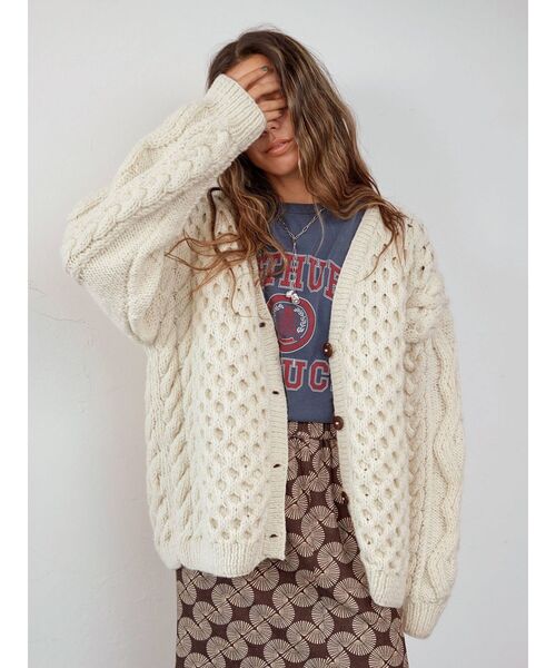 Ungrid(アングリッド)の「ビッグシルエットヴィンテージロゴTee(Tシャツ/カットソー・レディース・グリーン/ネイビー/レッド/ライトグレー・FREE)」の14枚目の写真