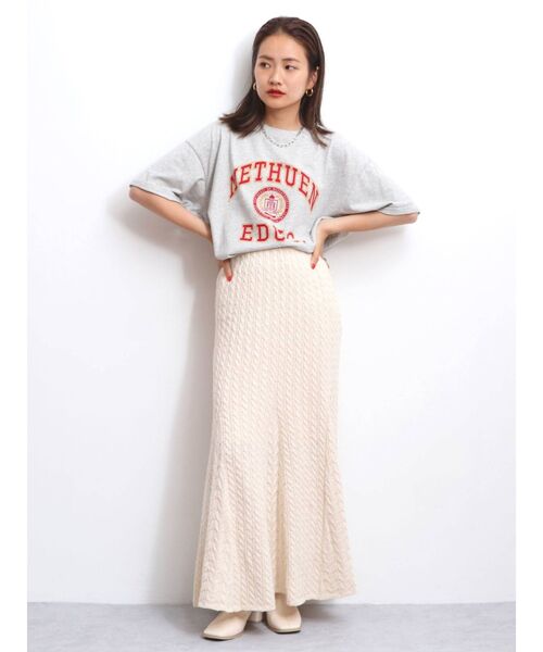 Ungrid(アングリッド)の「ビッグシルエットヴィンテージロゴTee(Tシャツ/カットソー・レディース・グリーン/ネイビー/レッド/ライトグレー・FREE)」の11枚目の写真