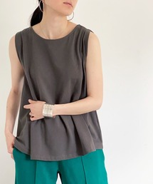ottilie（オティーリエ）の「バックタックノースリーブプルオーバー（Tシャツ/カットソー）」
