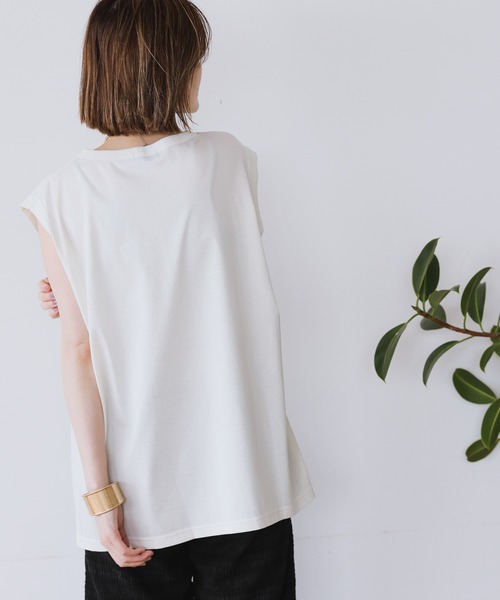 A part by（アパートバイ）の「Lohasy cot ルーズノースリーブ　952600（Tシャツ/カットソー・レディース・ベージュ/オフホワイト/チャコールグレー・FREE）」の11枚目の写真