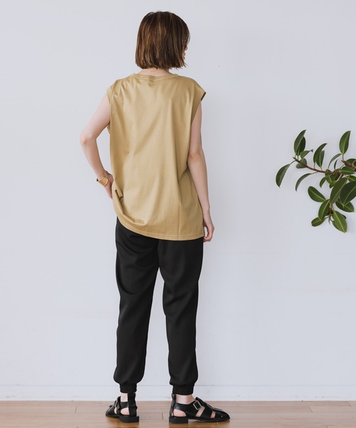 A part by（アパートバイ）の「Lohasy cot ルーズノースリーブ　952600（Tシャツ/カットソー・レディース・ベージュ/オフホワイト/チャコールグレー・FREE）」の7枚目の写真