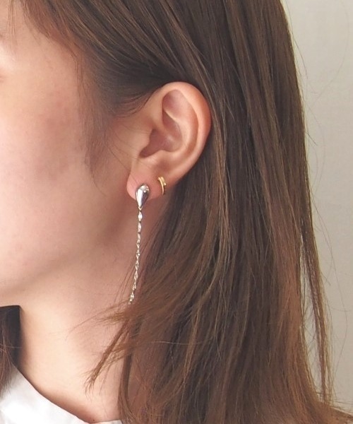 mille blanc(ミルブラン)の「日本製 ニッケルフリー ロングチェーンピアス(ピアス(両耳用)・レディース・シルバー/シルバー系その他/シルバー系その他2/ゴールド/ゴールド系その他2/ゴールド系その他・FREE)」の3枚目の写真