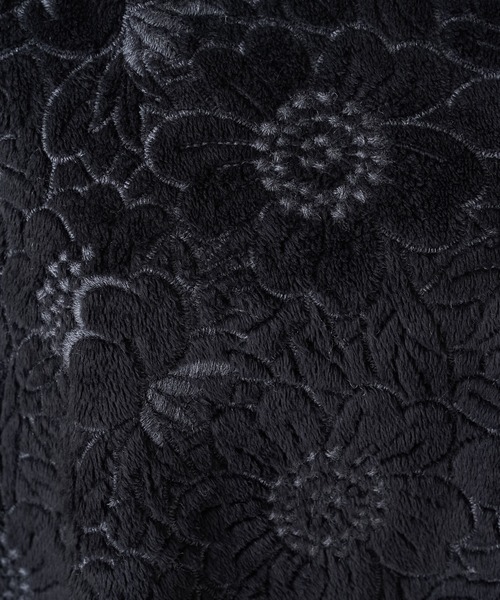 BEARDSLEY（ビアズリー）の「カーディガンやニットブルゾンをあわせても今も楽しめるファー刺繍チュニック（ニット/セーター・レディース・ブラック/ベージュ・FREE）」の3枚目の写真
