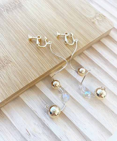 kutir（クティール）の「ウェーブイヤリング（イヤリング・レディース・シルバー/ゴールド・FREE）」の2枚目の写真