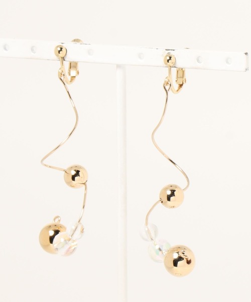 kutir（クティール）の「ウェーブイヤリング（イヤリング・レディース・シルバー/ゴールド・FREE）」の4枚目の写真