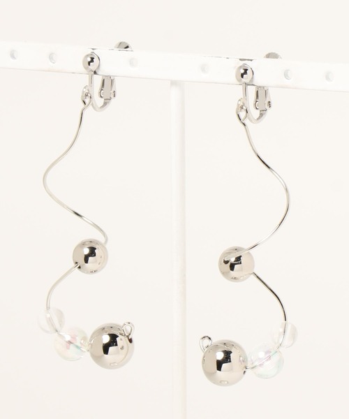 kutir（クティール）の「ウェーブイヤリング（イヤリング・レディース・シルバー/ゴールド・FREE）」の7枚目の写真