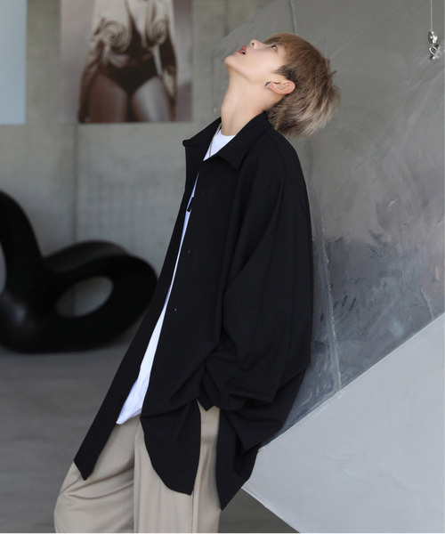 neos（ネオス）の「【neos -addictive design-】ビッグシルエット レギュラーカラー ドルマン ロング ボリュームスリーブ シャツ（シャツ/ブラウス・メンズ・ホワイト/ブラック/ベージュ・MEDIUM/LARGE）」の6枚目の写真