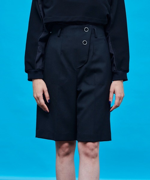 UNITED TOKYO（ユナイテッドトウキョウ）の「ヴァルサルショートパンツ（スラックス・レディース・ブラック/ブラウン・1/2）」の9枚目の写真