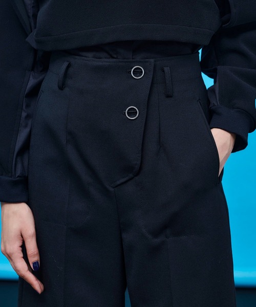 UNITED TOKYO（ユナイテッドトウキョウ）の「ヴァルサルショートパンツ（スラックス・レディース・ブラック/ブラウン・1/2）」の11枚目の写真