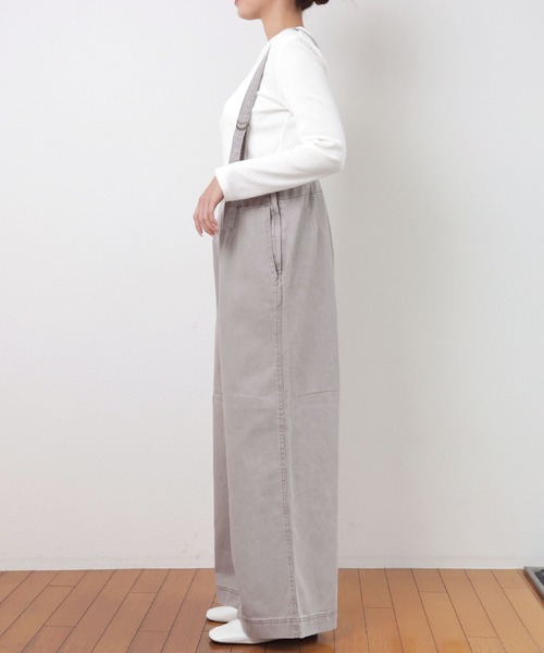 andme（アンドミー）の「コットンツイルデニムサロペット ワイドパンツ（サロペット/オーバーオール・レディース・ブラック/グレー/オフホワイト/カーキ/ケミカルウォッシュ・M/L）」の18枚目の写真