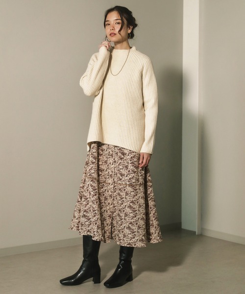 Bou Jeloud(ブージュルード)の「ふわふわカラーリブニット(ニット/セーター・レディース・チャコールグレー/パープル/オフホワイト/グリーン・FREE)」の15枚目の写真