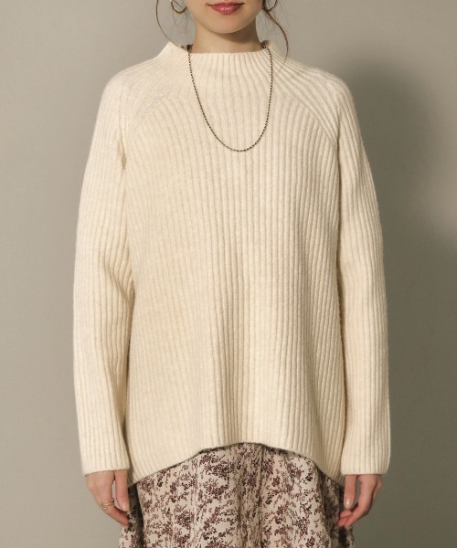 Bou Jeloud(ブージュルード)の「ふわふわカラーリブニット(ニット/セーター・レディース・チャコールグレー/パープル/オフホワイト/グリーン・FREE)」の18枚目の写真