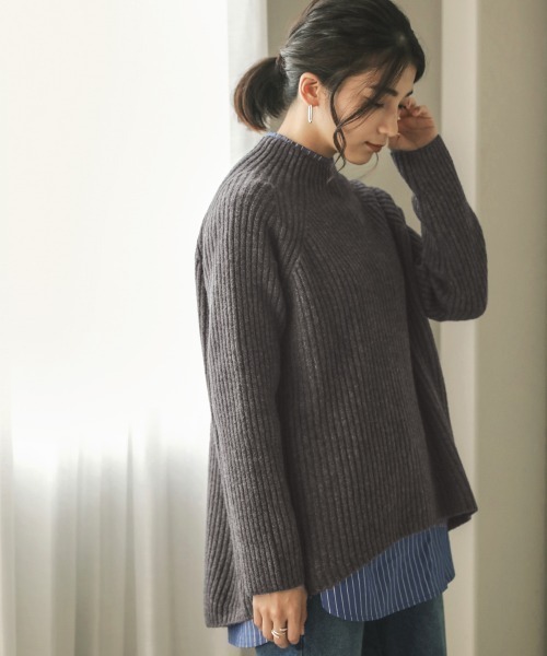 Bou Jeloud(ブージュルード)の「ふわふわカラーリブニット(ニット/セーター・レディース・チャコールグレー/パープル/オフホワイト/グリーン・FREE)」の11枚目の写真