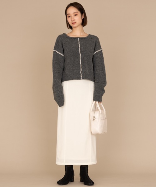 NEUNA（ヌナ）の「配色ハンドステッチワイドVネックニット（ニット/セーター・レディース・チャコールグレー/アイボリー・FREE）」の19枚目の写真
