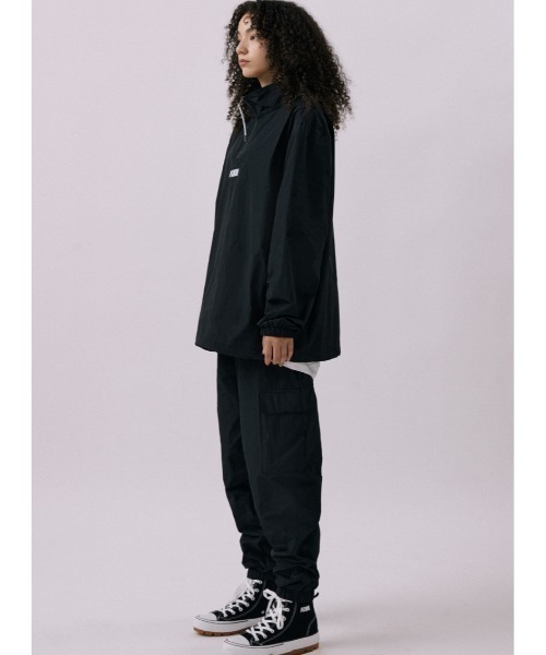 FCMM（エフシーエムエム）の「CLUB OUTPOCKET WOVEN JOGGER